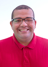 PROFESSOR ELTON BO