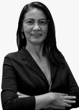 LENI TAVARES