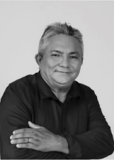 PROFESSOR FERNANDO FELIX