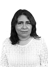 LÍDIA ALBUQUERQUE