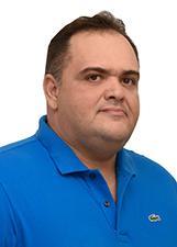 LÉO FERRO