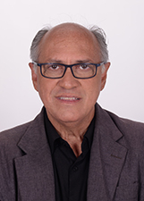 ANDRÉ SANTA ROSA