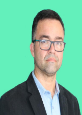 DR. ADRIANO LIMA