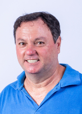 PROFESSOR HILTON CEZAR