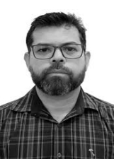 LÉO ARAÚJO