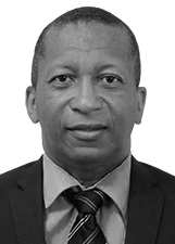 MAURICIO MACHADO