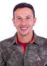 ROBERTO DIAS