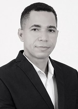 LEO SOUZA