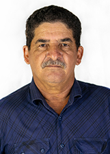 ROBERTO TAVARES