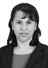 ELAINE MUNHOZ