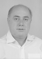CAIRINHO OLIVEIRA