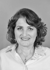 DOUTORA LUCIANE MARIA