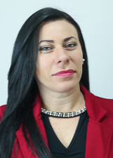 TATI CAMARGO