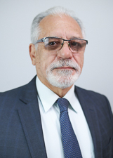 DR VITALINO