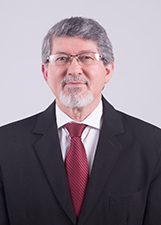 DR. VALDI