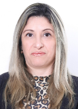 PROFESSORA ADRIANA STREY