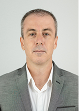 DR ADRIANO