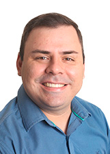 FRANCIS LUIS