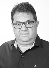 PAULO TAÚ