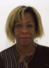 DRA ELAINE CARNEIRO
