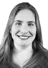 PROFESSORA JULIANA SANFINS