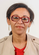 ADRIANA MENEZES