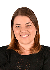 LARISSA MONTANHEIRO