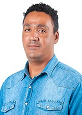 CÉSAR BARBOSA
