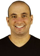 GIL CASTANHARI