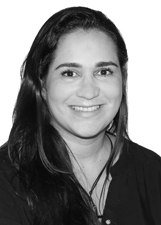 ROBERTA SOARES