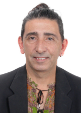 SANDRO DE LEON
