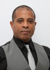 ROBERTO LEITE