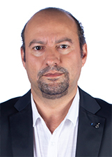DIMAS LEAL
