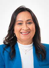 VÂNIA PARENTE
