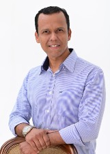 FRANK VALDEZ