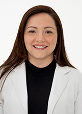 DRA. RENATA MELO