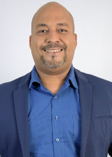 LÉO LEAL