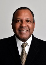 REGINALDO MORAIS