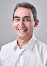 DR. MAURICIO