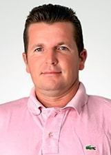 DOUGLAS MACEDO