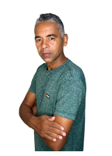 ROBERTO LEANDRO