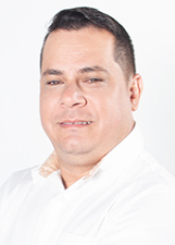 TAM DE OLIVEIRA