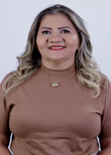LÉIA ALVES