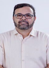 PÉRICLES ARAÚJO