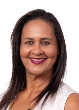 CLAUDIA MOURA