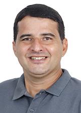 DENIVAM COUTINHO