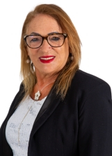 LÉA ALMEIDA