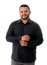 ERICK MENEZES