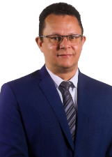 LEO CARLOS