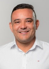 VINÍCIUS LEITE